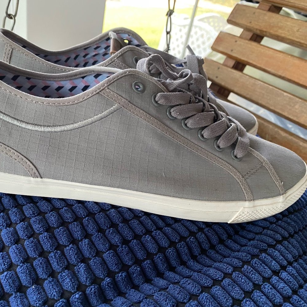 Ben Sherman Sneaker, Size 13